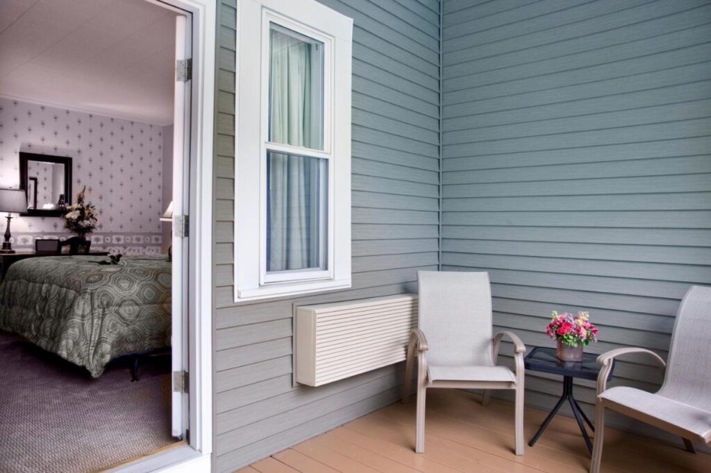 Bar Harbor Manor - Image 5