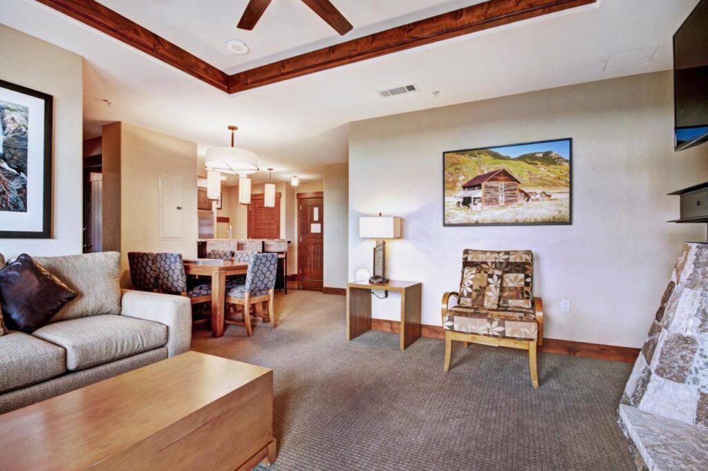 One Ski Hill Place, a RockResort, by Vail Resorts - Image 2