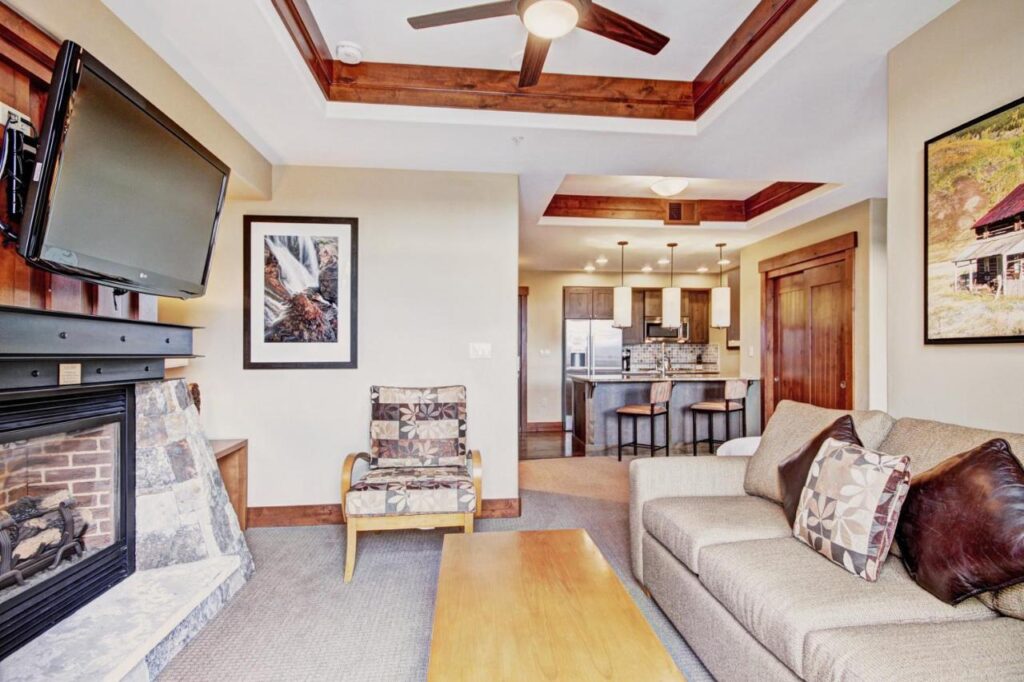 One Ski Hill Place, a RockResort, by Vail Resorts - Image 4