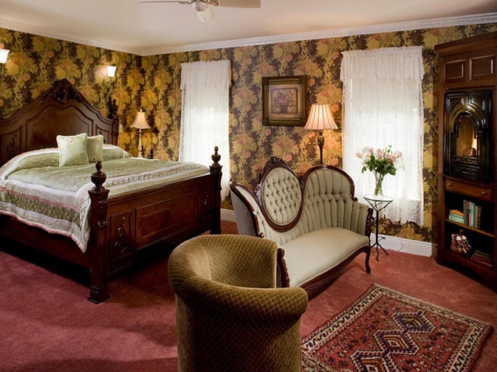 Wilbraham Mansion - Image 3