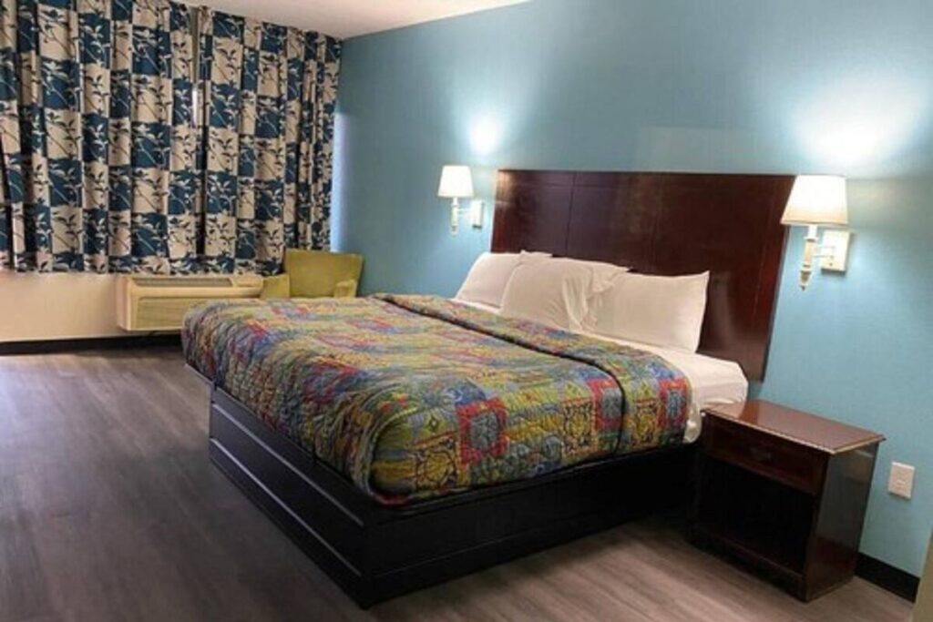 Havelock inn & suites - Image 2