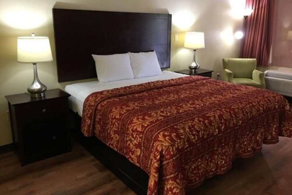 Havelock inn & suites - Image 3