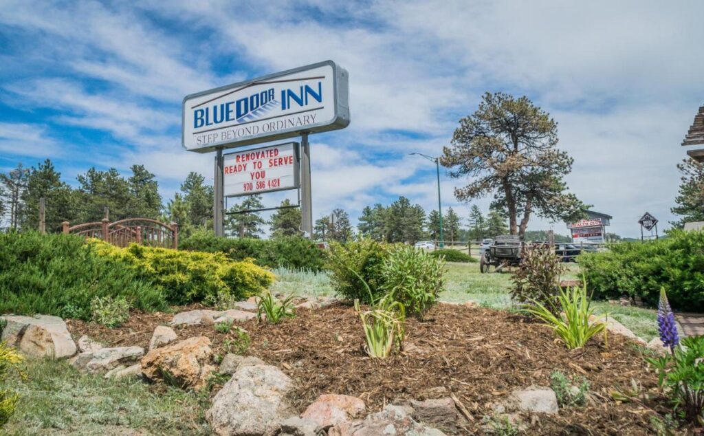 Blue Door Inn - Image 1