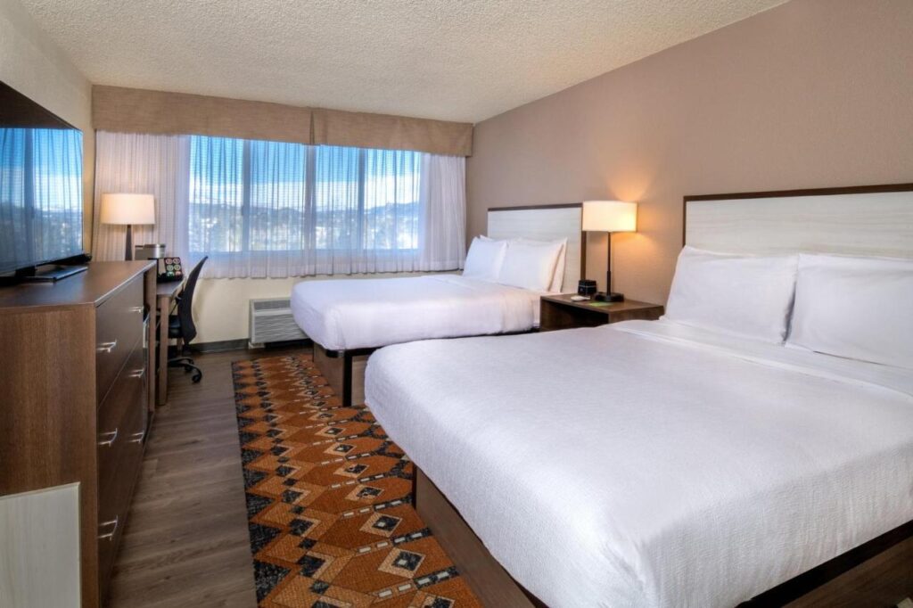 Holiday Inn Estes Park by IHG - Image 4