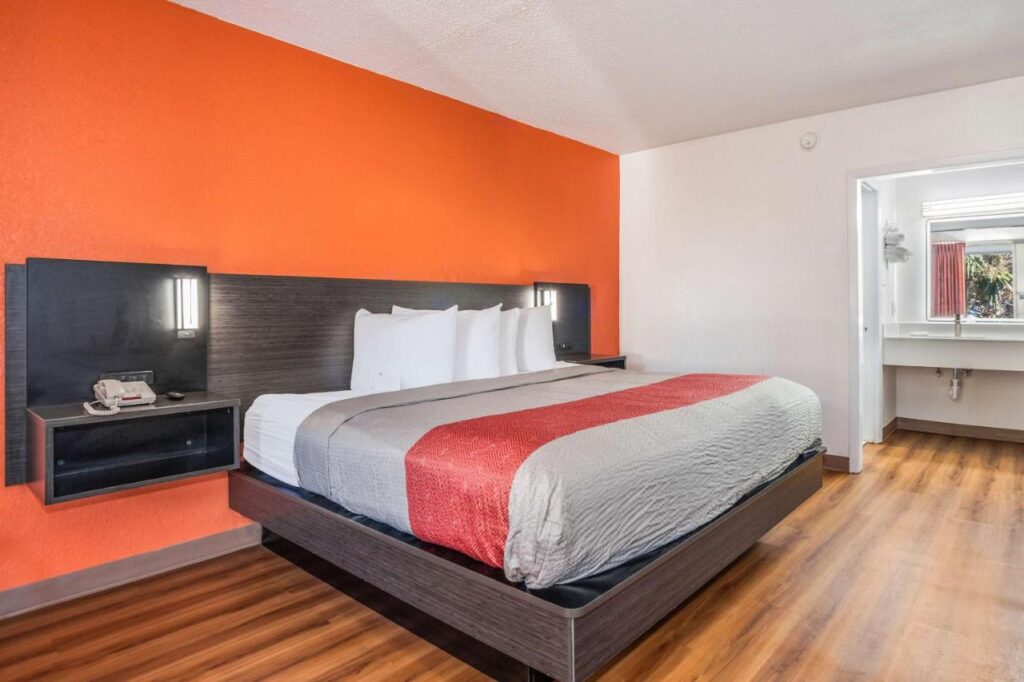 Motel 6-Florence, SC - Image 3