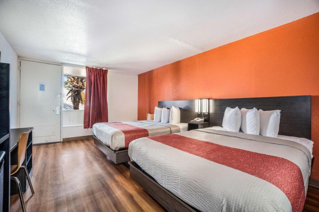Motel 6-Florence, SC - Image 5