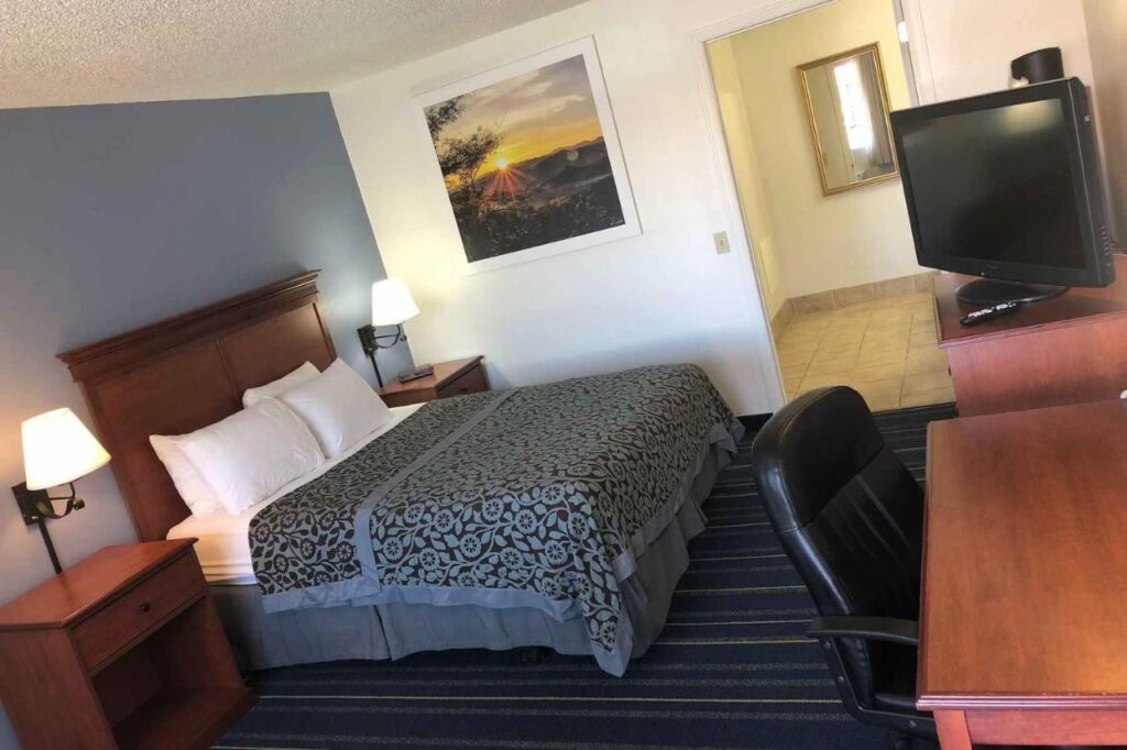 Days Inn by Wyndham Grand Junction - Image 3