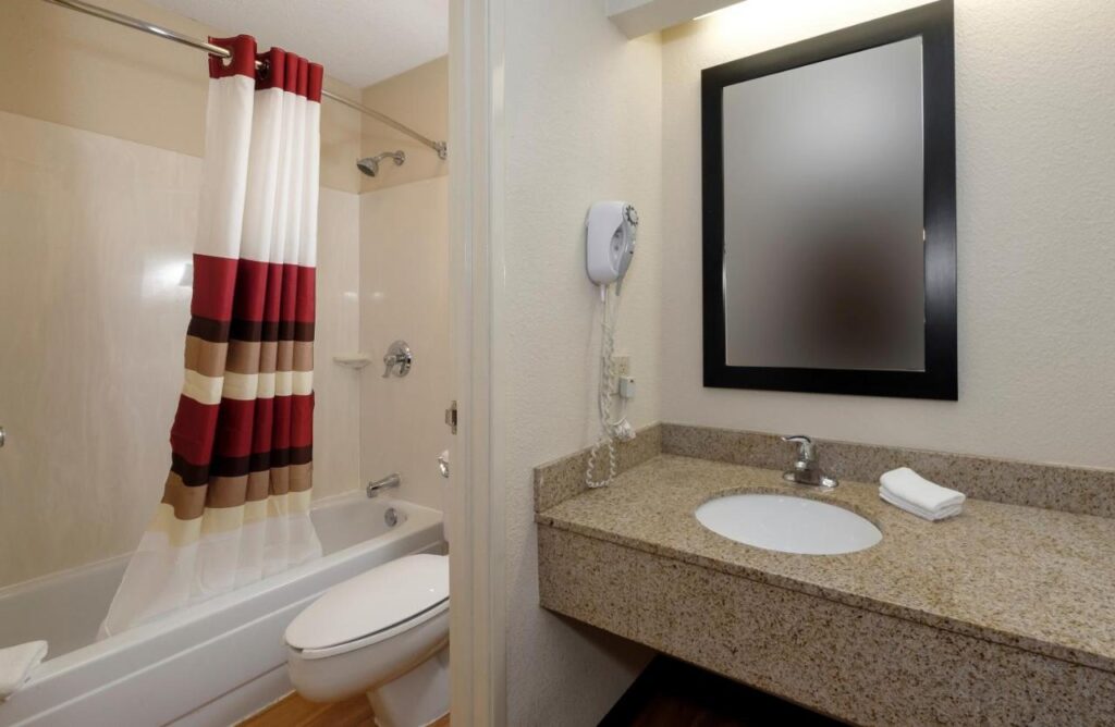 Red Roof Inn Grand Junction - Image 5