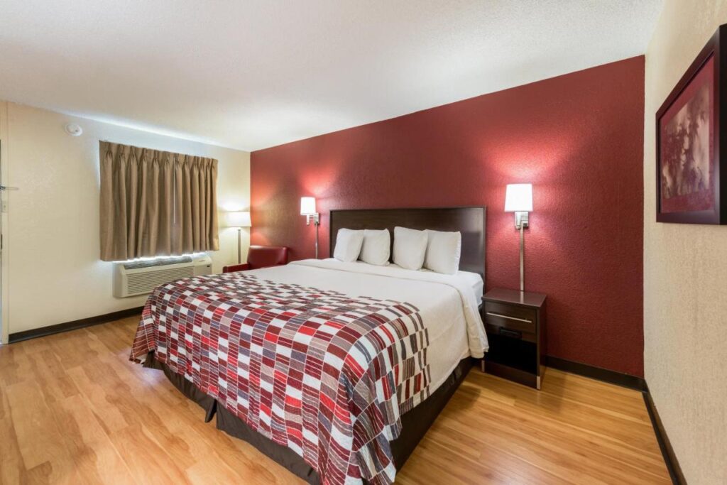 Red Roof Inn Grand Junction - Image 6