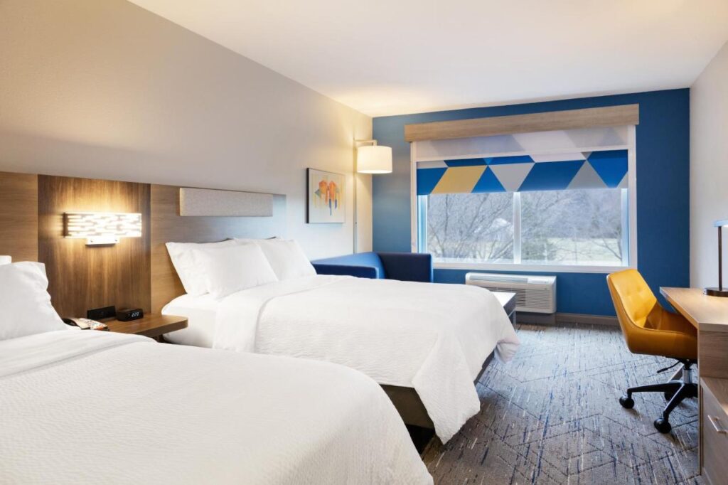 Holiday Inn Express & Suites DFW Airport Southwest - Euless by IHG - Image 4