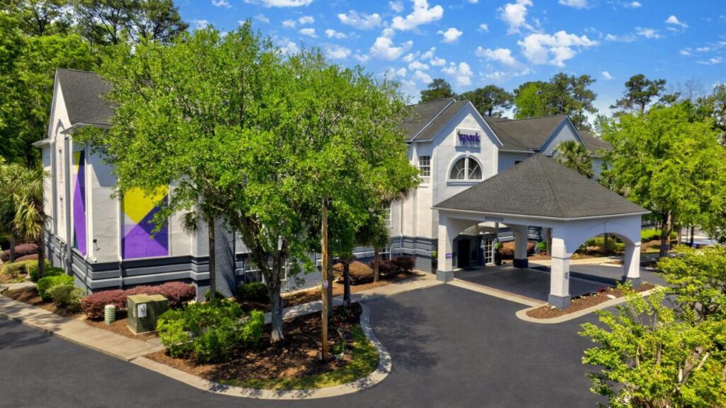 Spark by Hilton Bluffton Hilton Head Island - Image 1