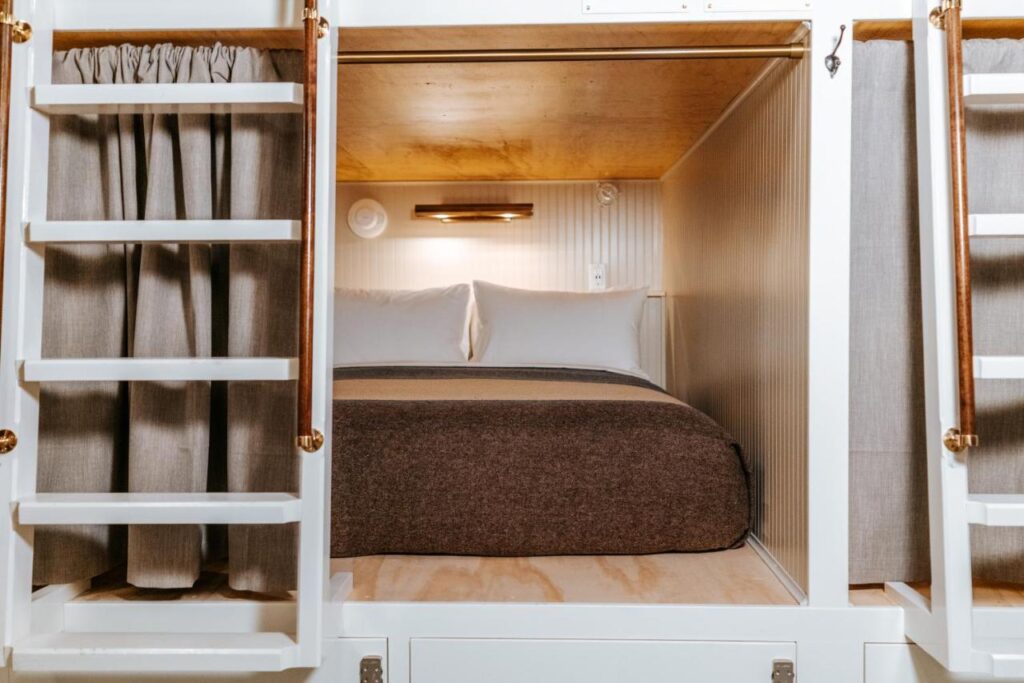 Cache House - Image 4