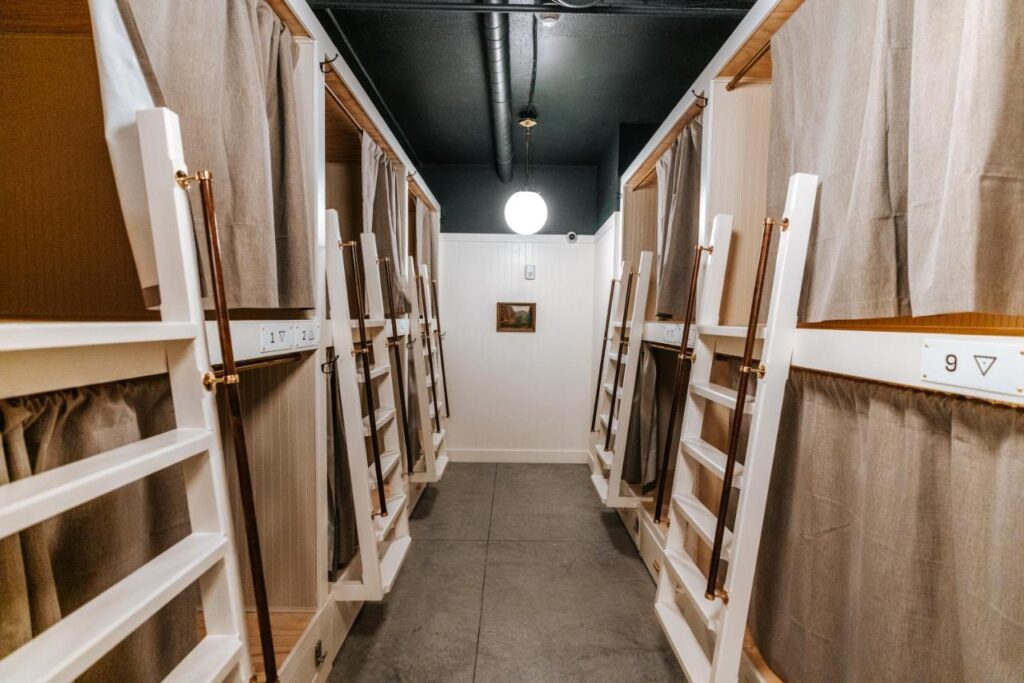 Cache House - Image 5