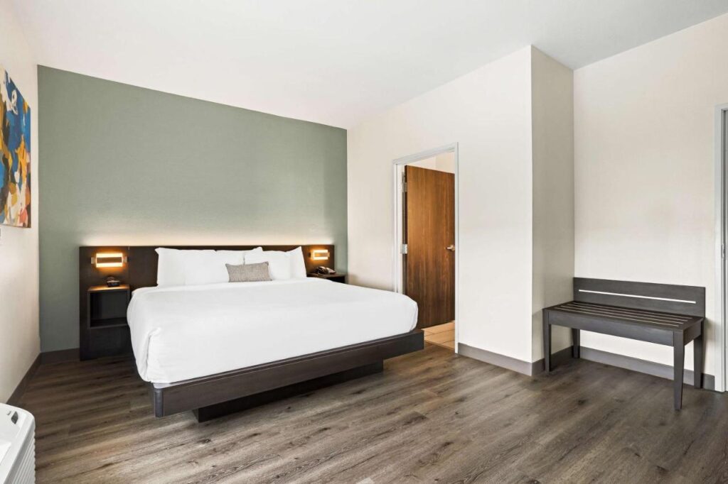 Best Western Iowa - Lake Charles East - Image 2