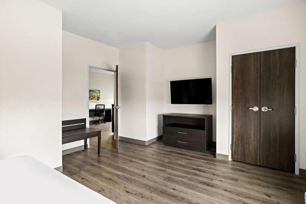 Best Western Iowa - Lake Charles East - Image 3