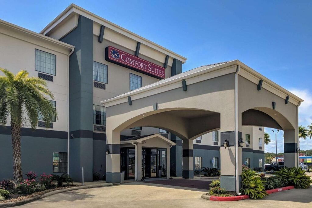 Comfort Suites Sulphur-Lake Charles - Image 1