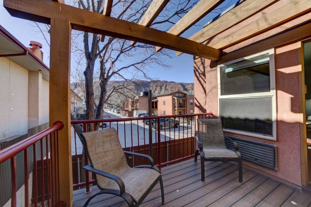The Gonzo Inn - Image 6