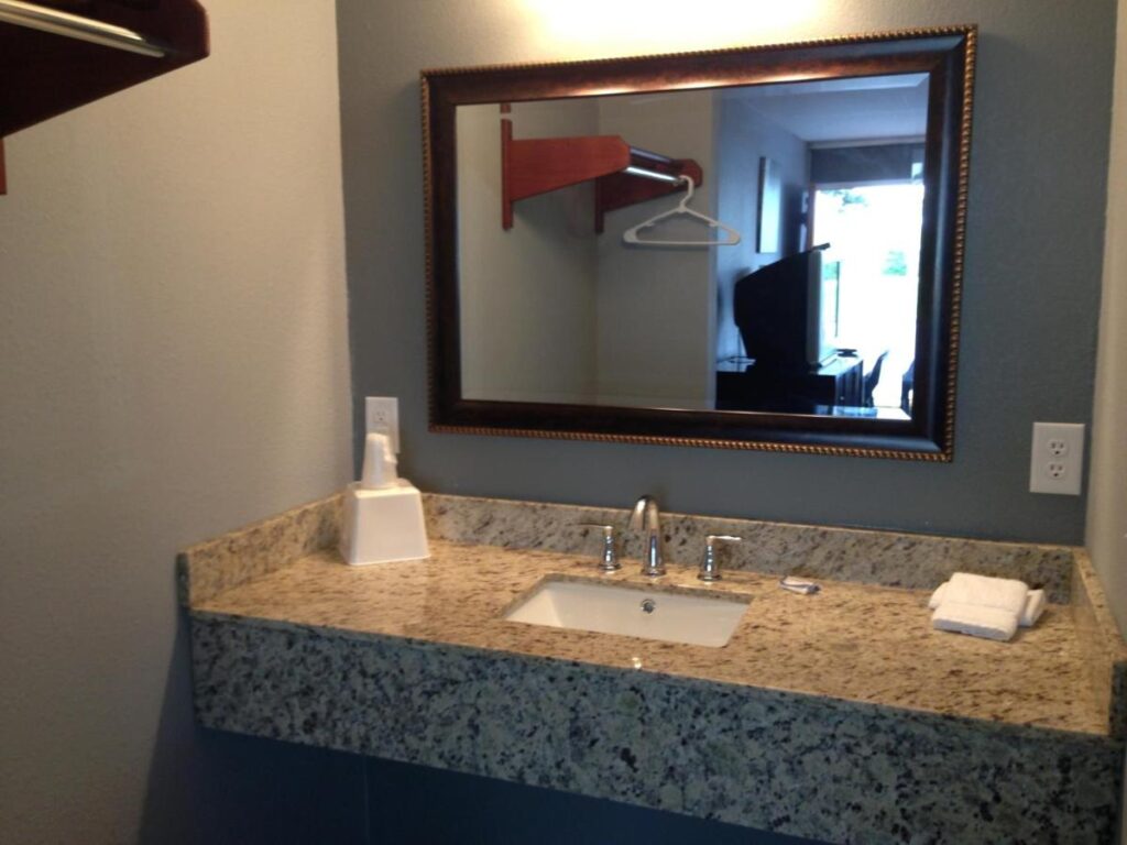 Safari Inn - Murfreesboro - Image 2