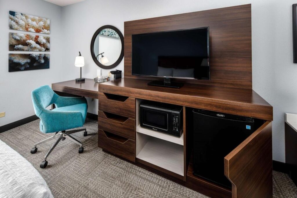 Hampton Inn & Suites Navarre - Image 5