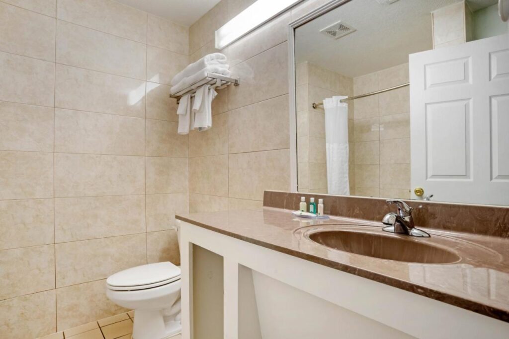 Quality Inn Fort Walton Beach - Destin West - Image 3