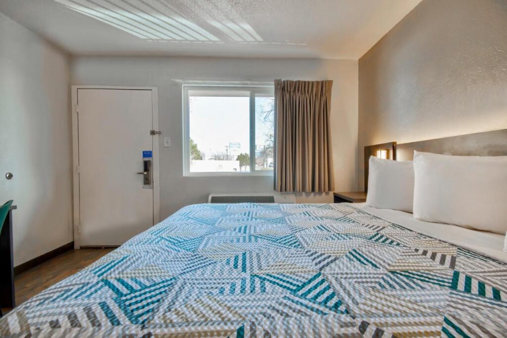 Motel 6 Santa Fe - Image 4