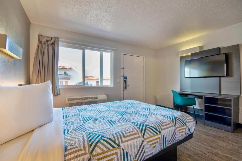 Motel 6 Santa Fe - Image 6