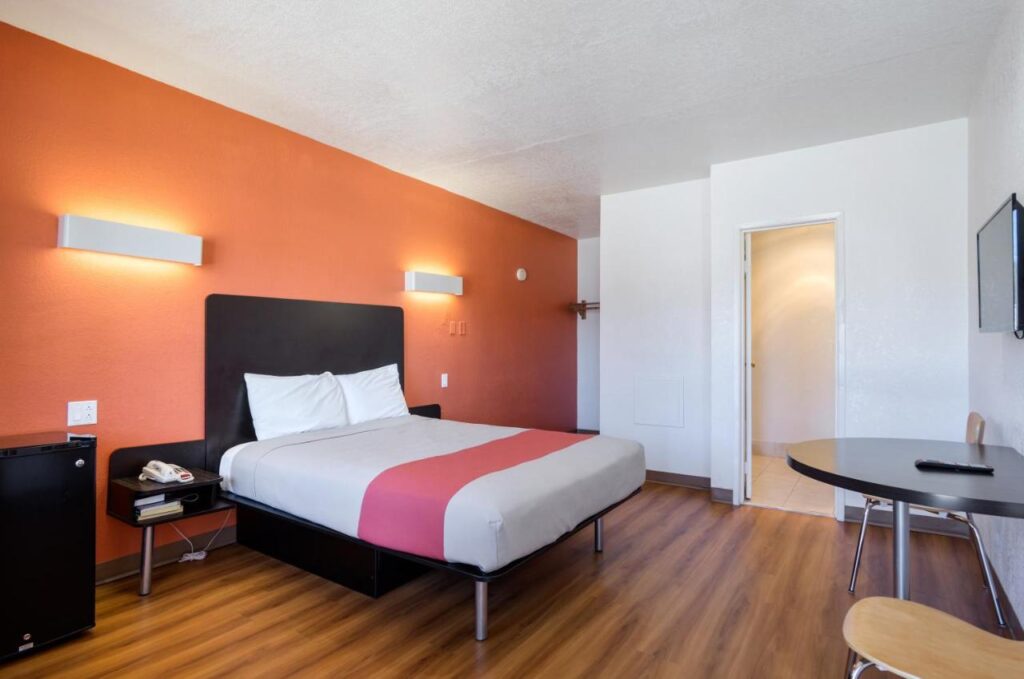 Motel 6-Santa Fe, NM - Downtown - Image 2