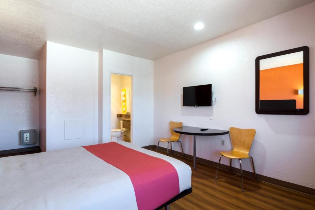 Motel 6-Santa Fe, NM - Downtown - Image 3