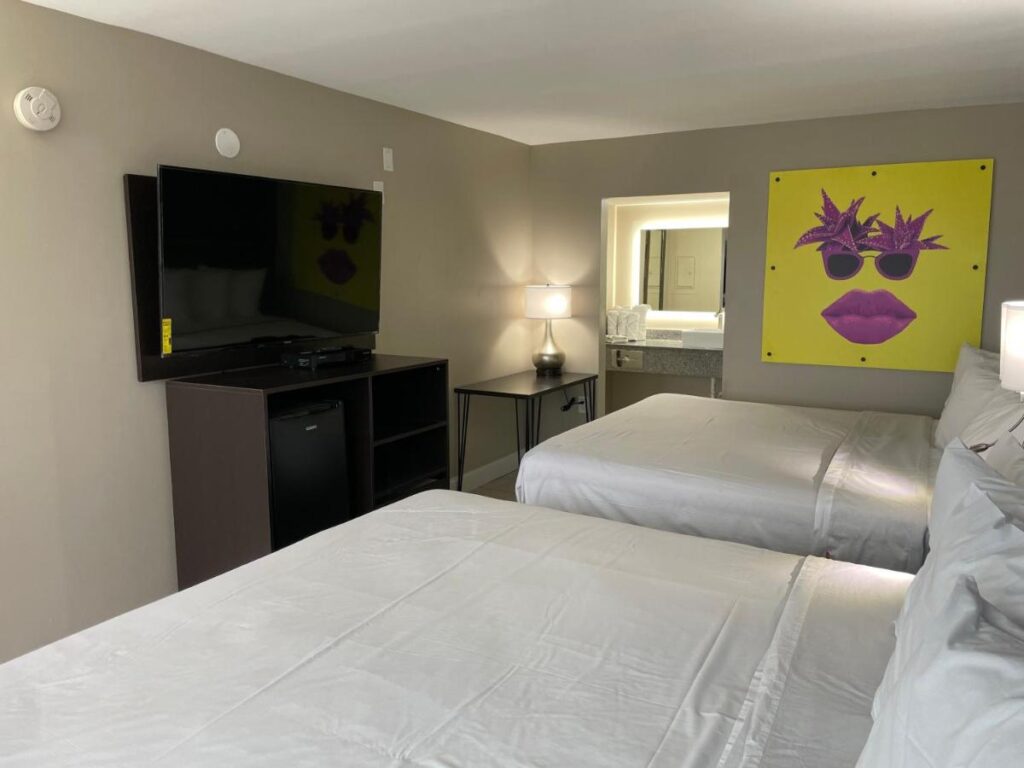 Seaside Sands Inn - Image 2
