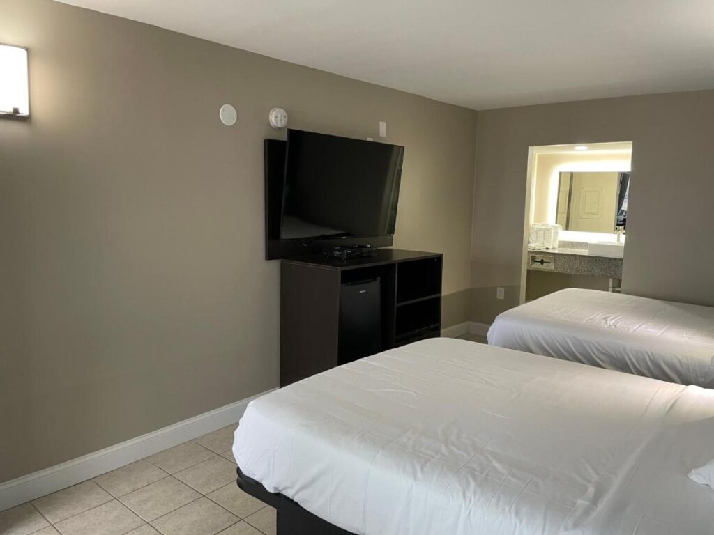 Seaside Sands Inn - Image 3
