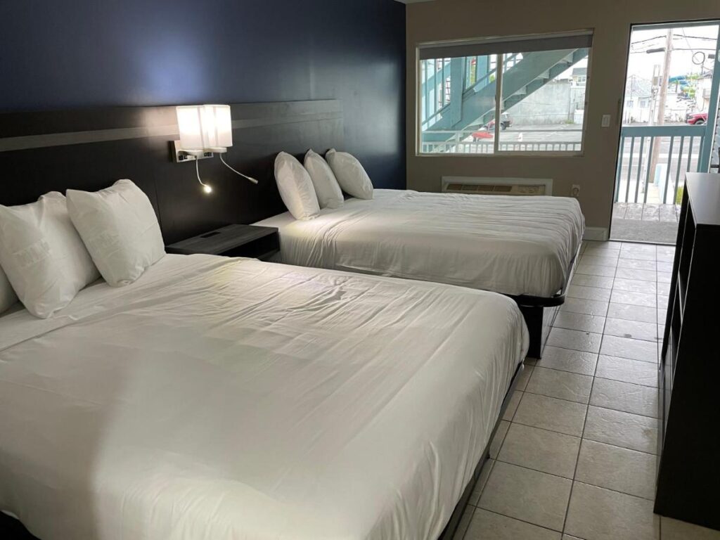 Seaside Sands Inn - Image 4