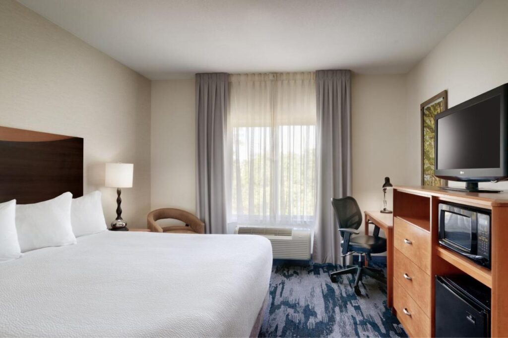 Fairfield Inn & Suites by Marriott Tallahassee Central - Image 2
