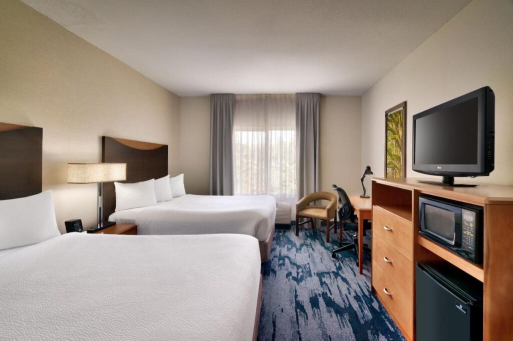 Fairfield Inn & Suites by Marriott Tallahassee Central - Image 4