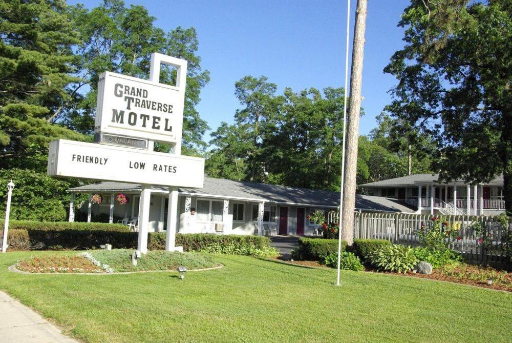 Grand Traverse Motel - Image 1