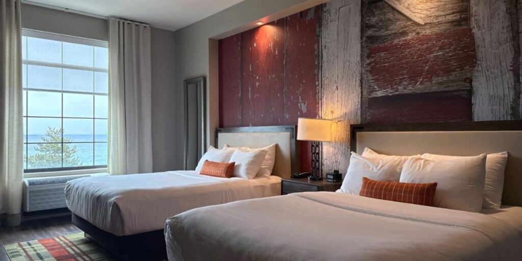 Hotel Indigo Traverse City by IHG - Image 5