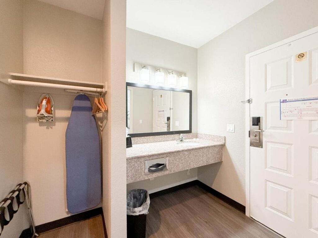 Motel 6 Tucson, AZ Airport Kino Sports Complex - Image 3