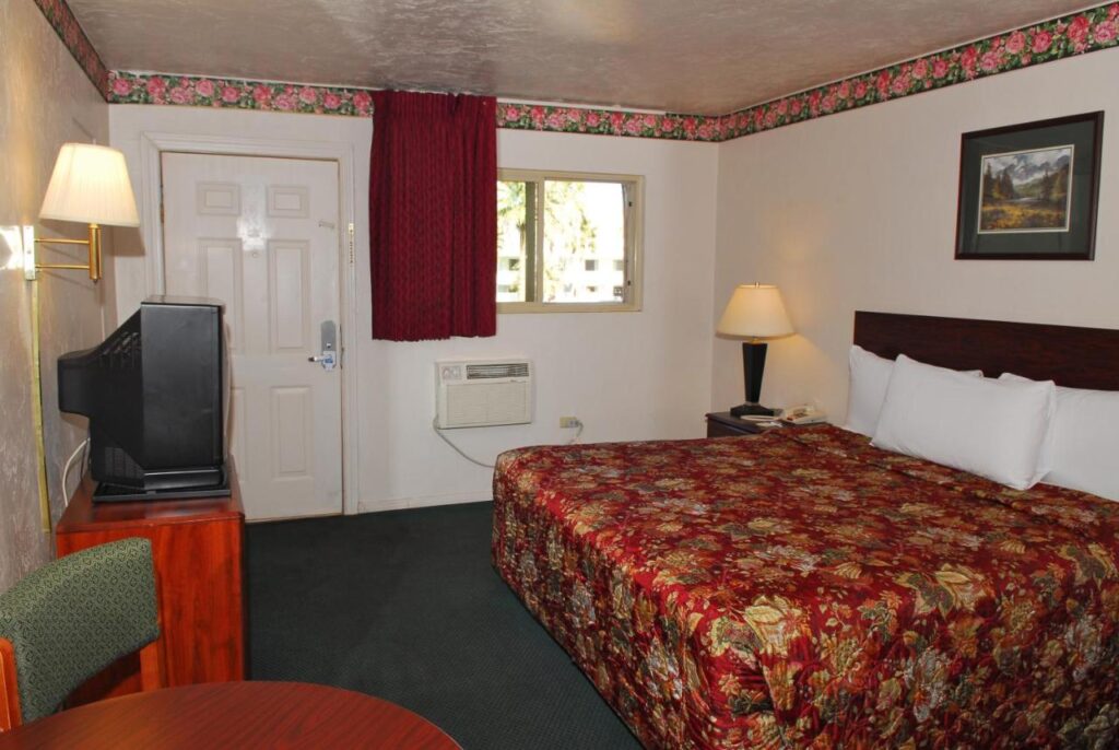 Stone Inn Extended Stay U of A - Image 4
