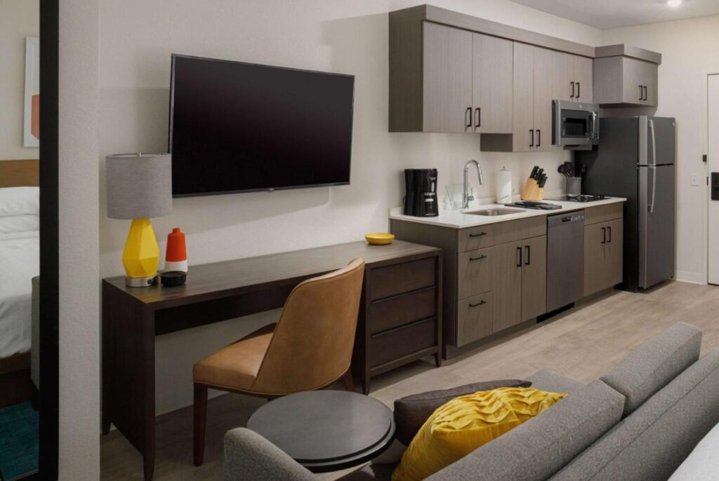 WaterWalk Extended Stay by Wyndham Tucson - Image 2