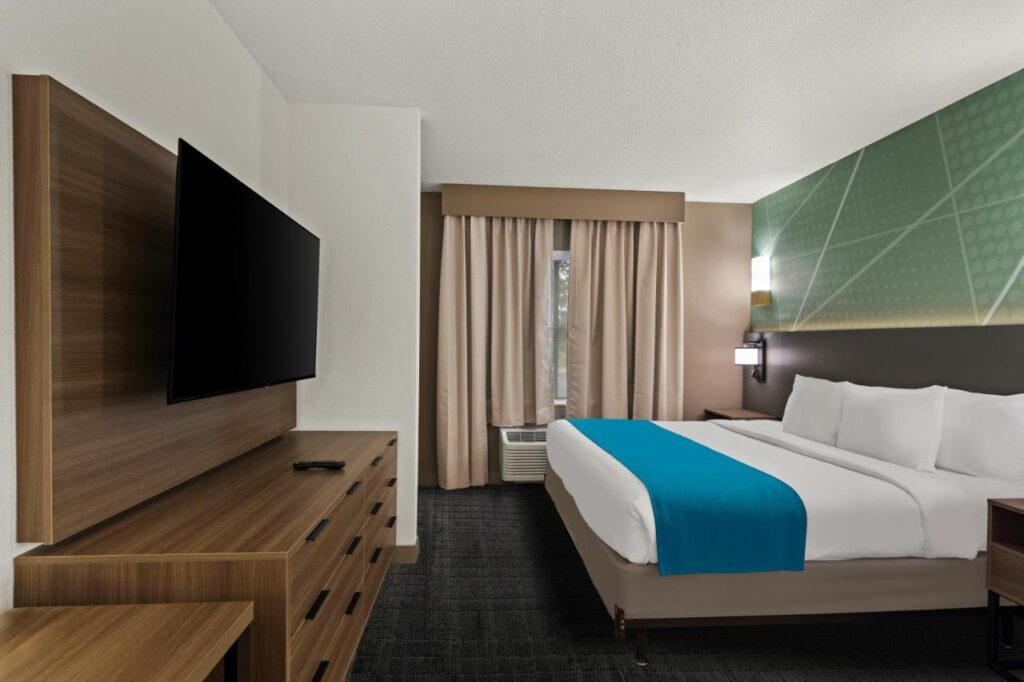 Comfort Suites Vero Beach I-95 - Image 6