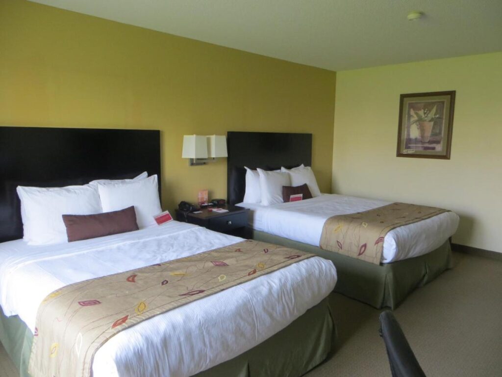 Ramada by Wyndham Wisconsin Dells I-90 - Image 6